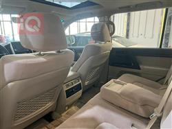 تۆیۆتا لاند کروزەر